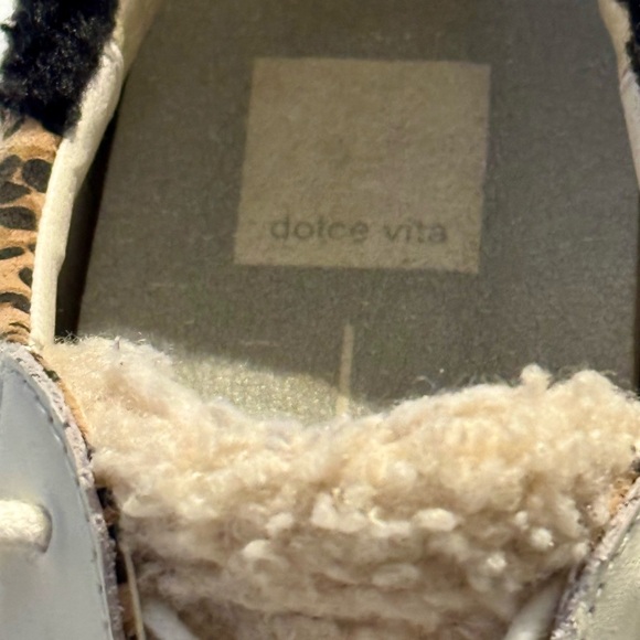 🔥Dolce Vita Zina Leopard Glitter Heel Silver Metallic Faux Fur Sneakers 8.5🔥 - Picture 3 of 8